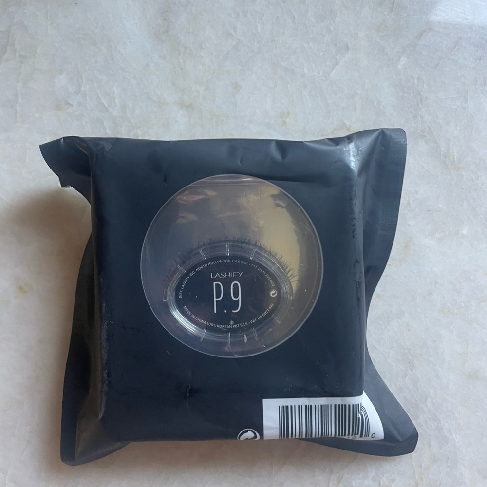 Lashify Plushy 9mm Gossamer Lashes Black